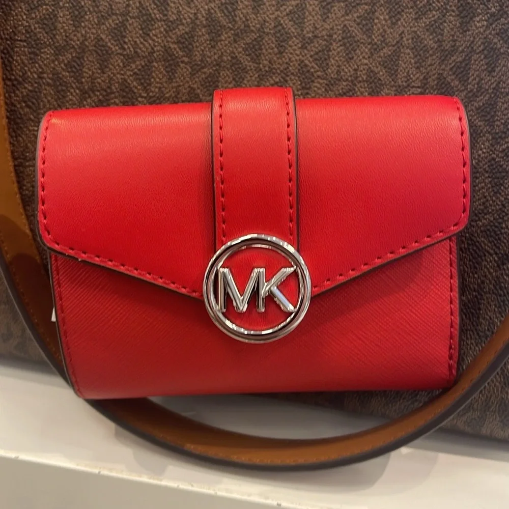 MICHAEL KORS Carmen Medium Faux Leather Wallet Bright Red NWT
